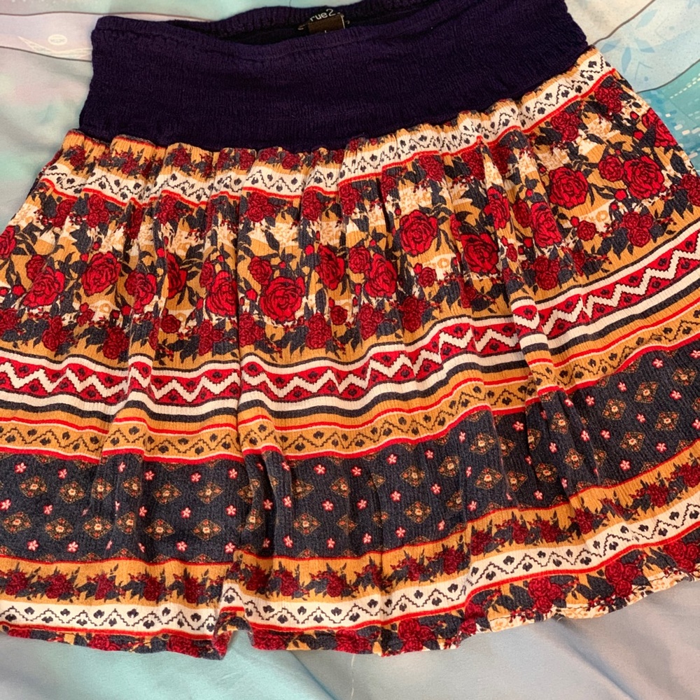 Short and Flowy Rue 21 Skirt